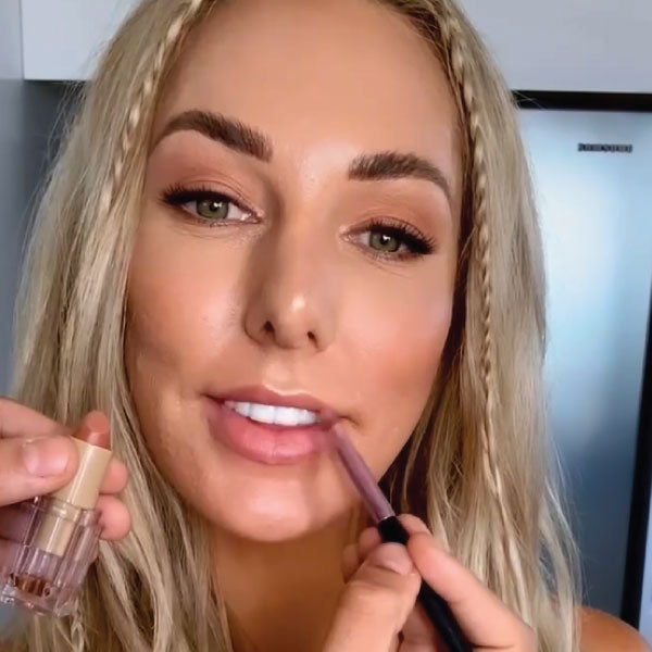 Nude 4 (Mid Tone Nude) Matte Lipstick