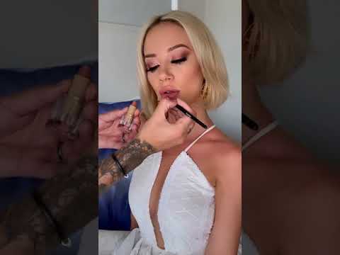 Nude 5 (Mid Tone Rosy Nude) Matte Lipliner by Fernando Hervas